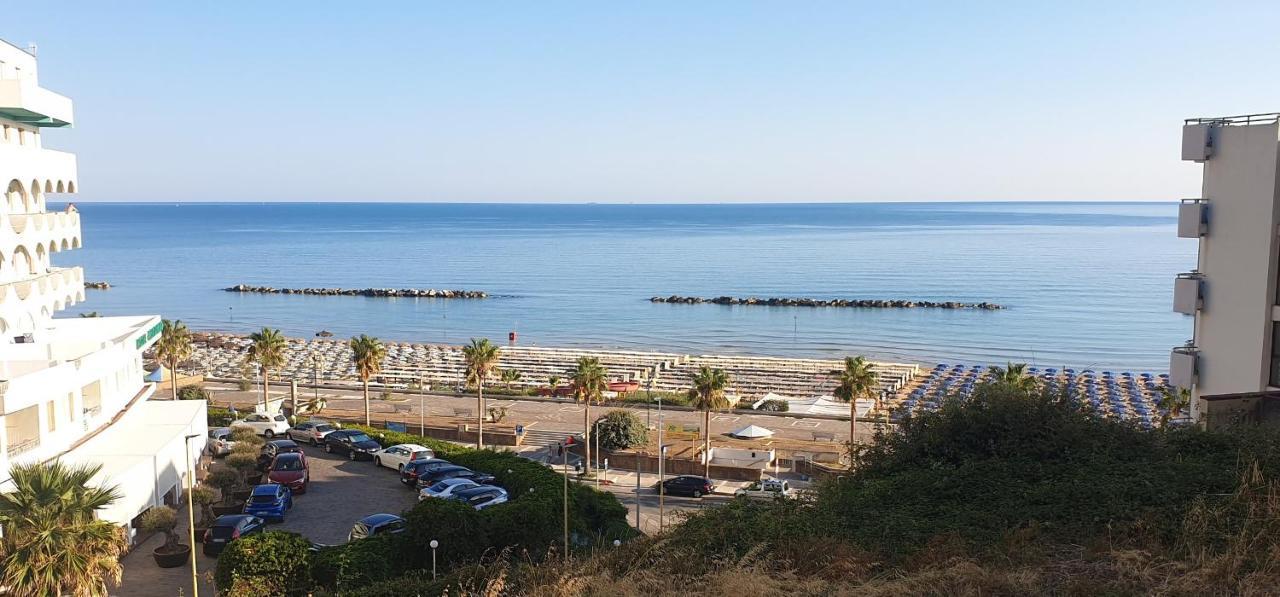 Tramonto Sul Mare Bed and Breakfast Termoli Buitenkant foto