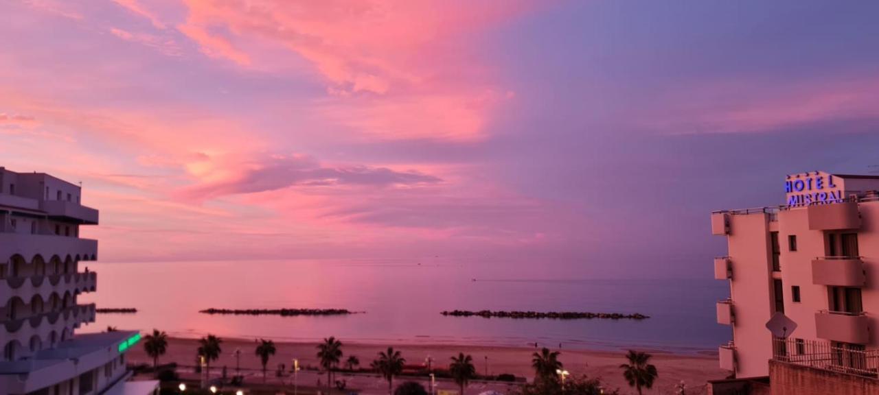 Tramonto Sul Mare Bed and Breakfast Termoli Buitenkant foto