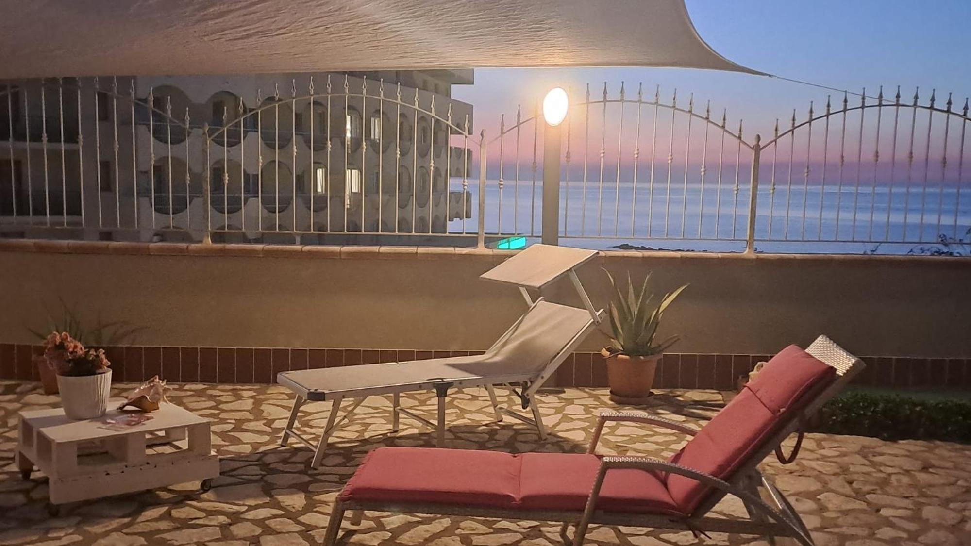 Tramonto Sul Mare Bed and Breakfast Termoli Buitenkant foto